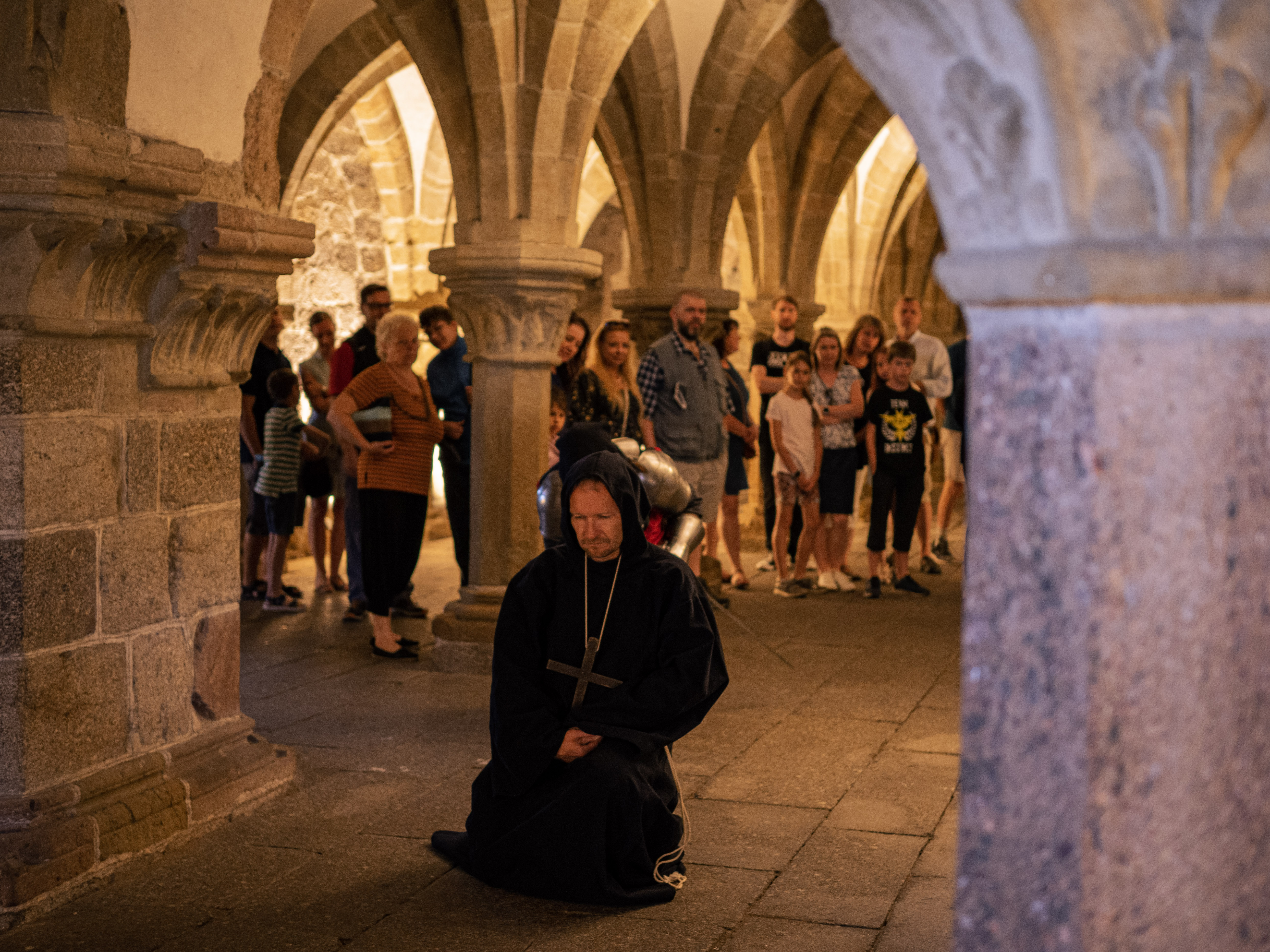 Ke Svatoprokopské pouti patří tradičně kostýmované prohlídky. Foto Bára Jahodová. Ke Svatoprokopské pouti patří tradičně kostýmované prohlídky. Foto Bára Jahodová.