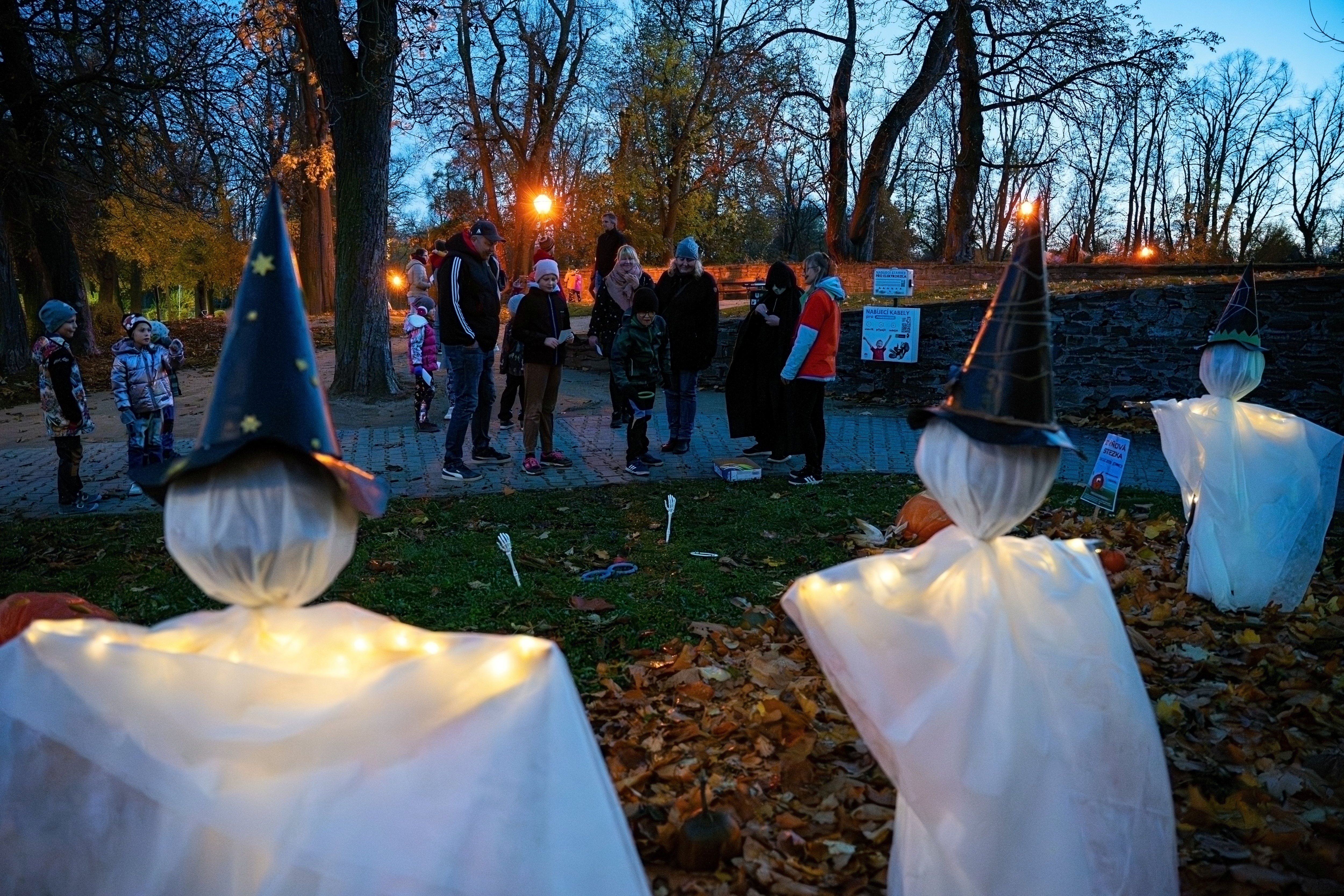 Na halloweenské stezky se můžete vydat do Jaroměřic nad Rokytnou nebo Kojatína. Foto David Baštář. Na halloweenské stezky se můžete vydat do Jaroměřic nad Rokytnou nebo Kojatína. Foto David Baštář.