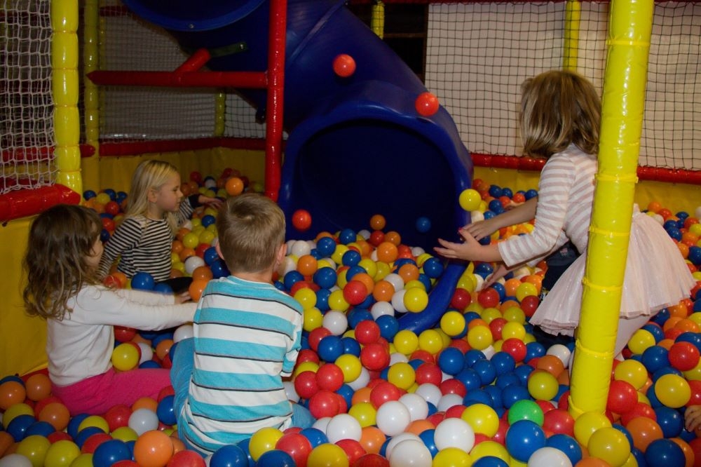 Zábavní centrum Labyrint v Třebíči vzniklo v budově bývalé zámecké sýpky. 